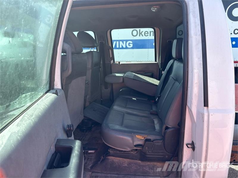 Ford F-350 Kabiny i wnętrze