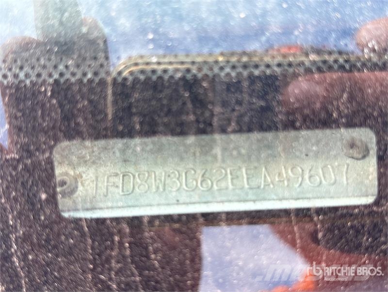 Ford F-350 Ohjaamot ja sisustat