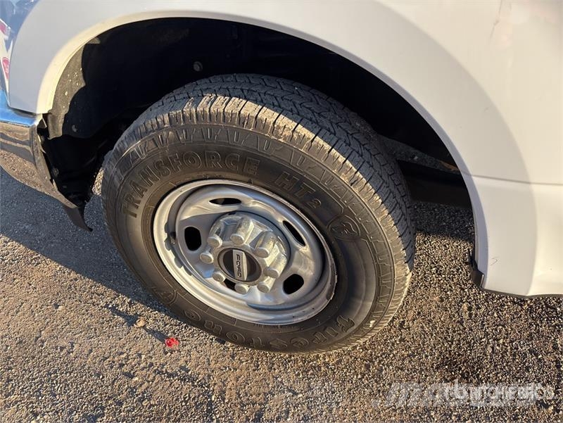 Ford F-350 ピックアップ／ドロップサイド