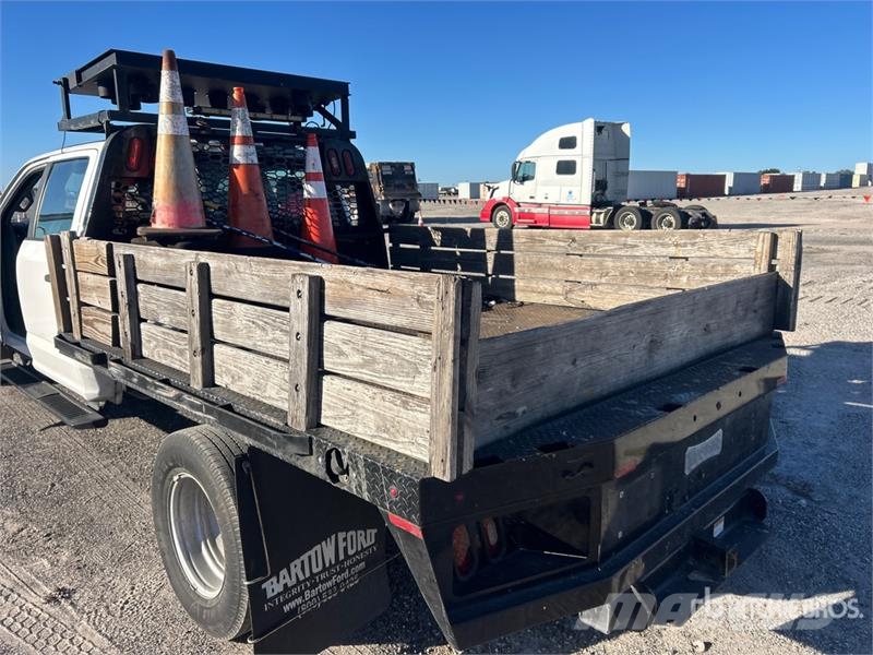 Ford F-350 Platformas/izkraušana no sāniem