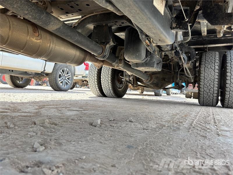 Ford F-350 Kamioni sa otvorenim sandukom
