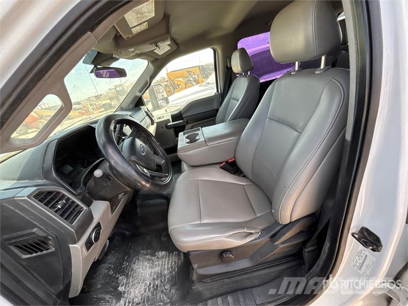 Ford F-350 Kamioni sa otvorenim sandukom