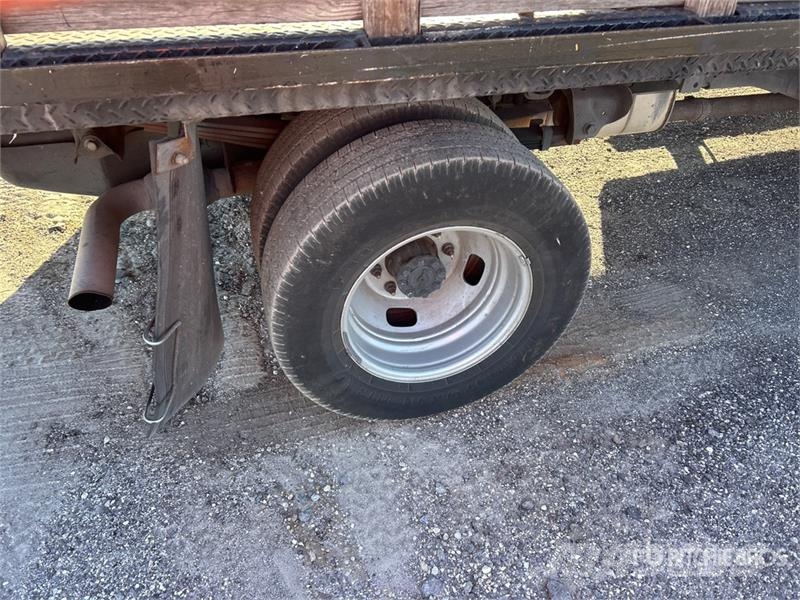 Ford F-350 Platformas/izkraušana no sāniem