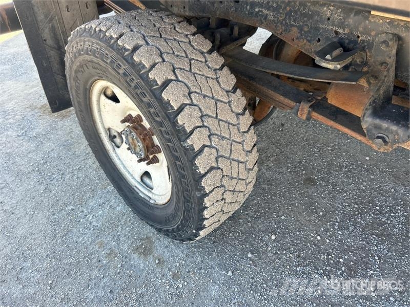 Ford F-350 Camiones de cama baja