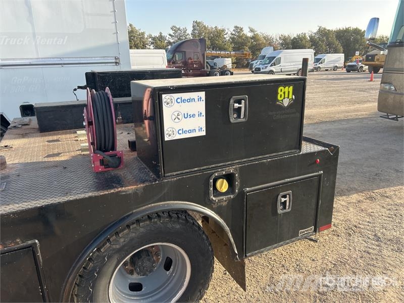 Ford F-350 شاحنات مسطحة/مفصلية الجوانب