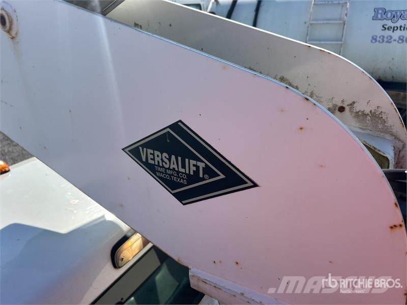 Ford F-350 Plataformas aéreas montadas em caminhão