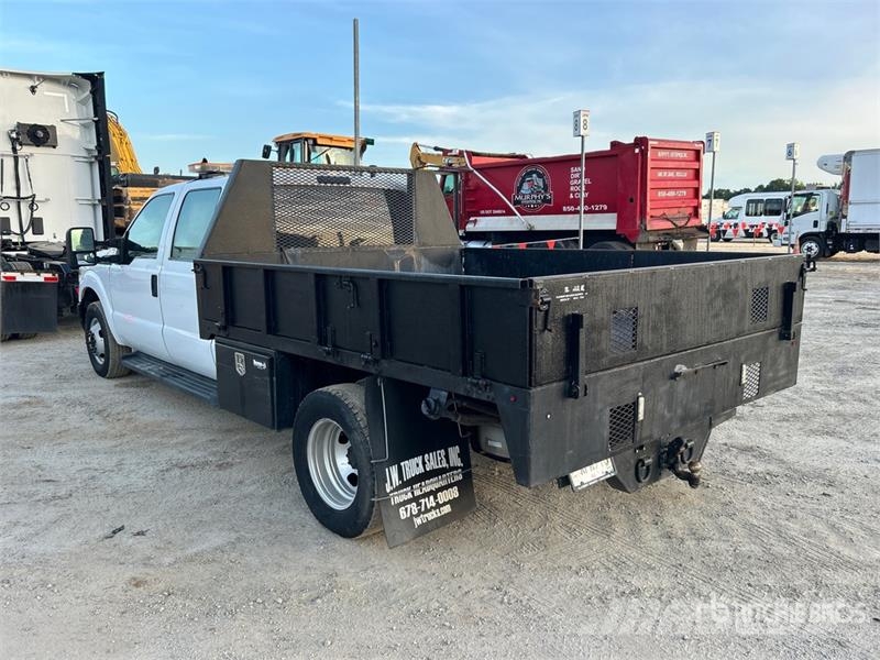 Ford F-350 Flatbed / Dropside trucks