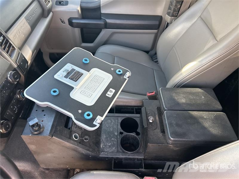 Ford F-350 شاحنات مسطحة/مفصلية الجوانب