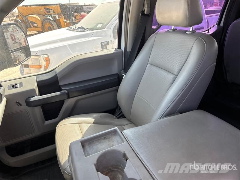 Ford F-350 Kamioni sa otvorenim sandukom