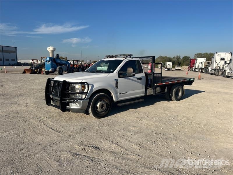 Ford F-350 Tovornjaki s kesonom/platojem