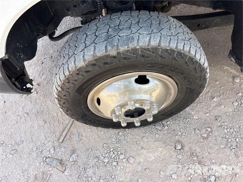 Ford F-350 Kamioni sa otvorenim sandukom