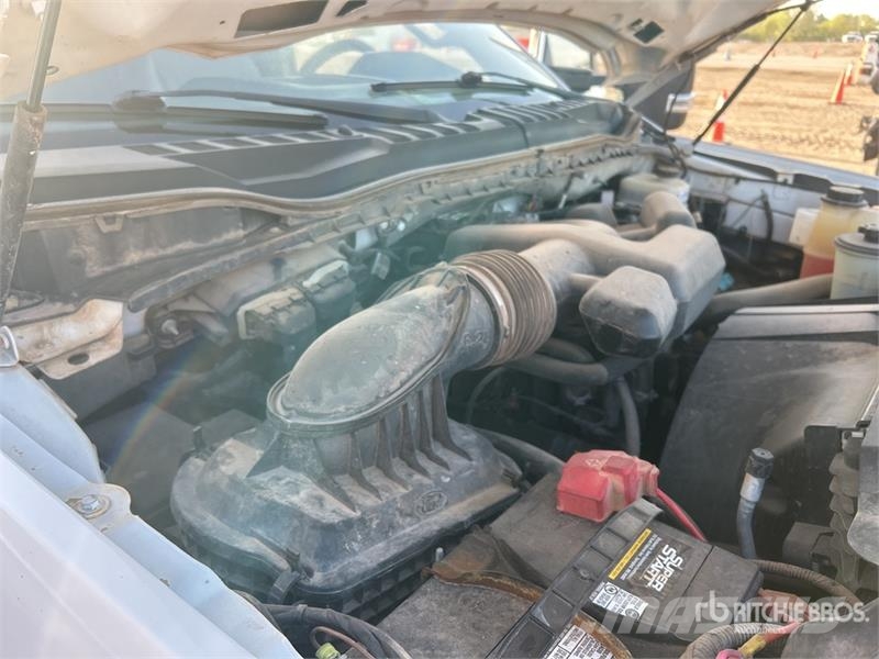 Ford F-350 شاحنات مسطحة/مفصلية الجوانب