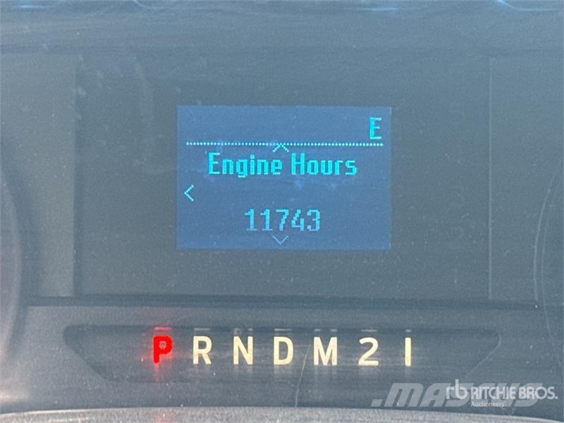 Ford F-350 平ボディー