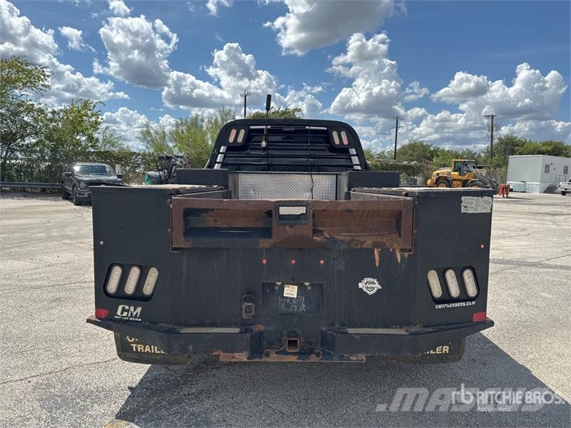 Ford F-350 平ボディー