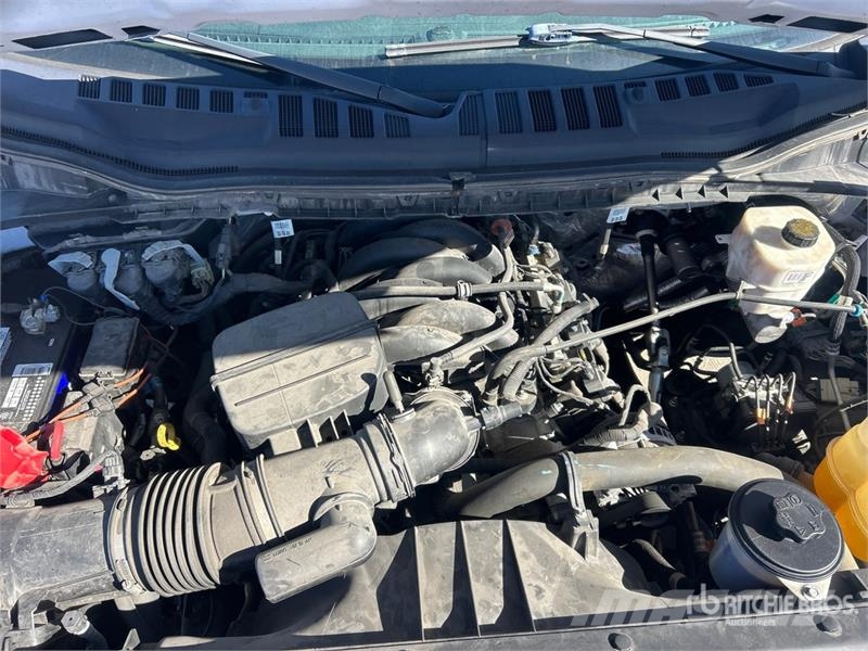 Ford F-350 Platformas/izkraušana no sāniem