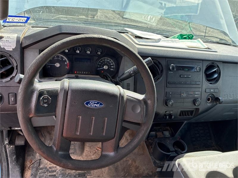 Ford F-350 4x2 Crew Cab Pickup Citi
