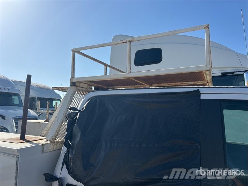Ford F-350 4x2 Crew Cab Utility Truck Пікапи / Бічне розвантаження