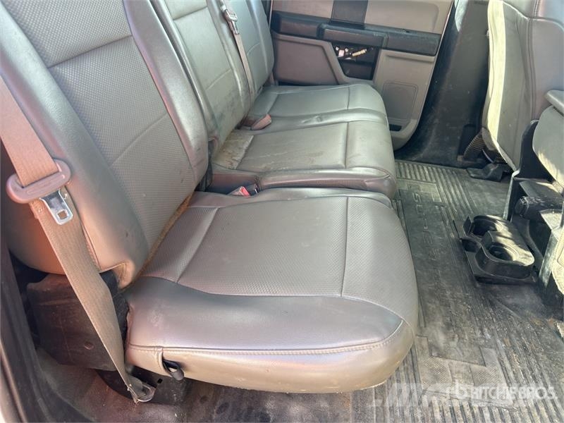 Ford F-350 4x2 Crew Cab Utility Truck Пікапи / Бічне розвантаження
