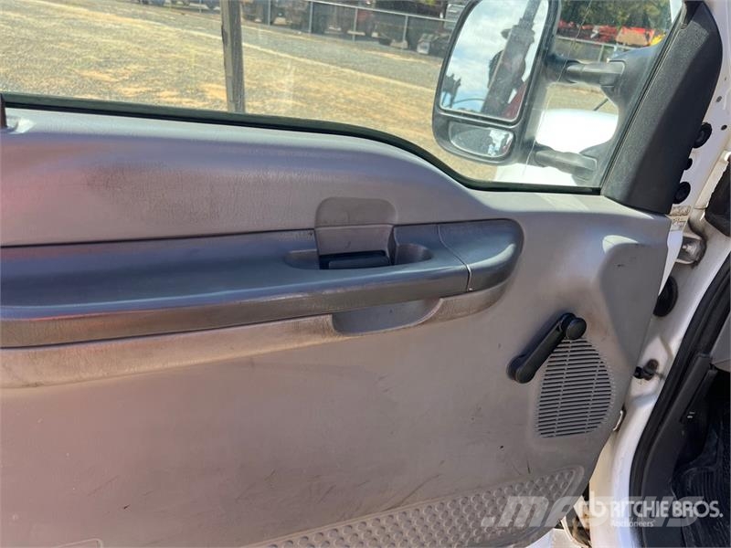 Ford F-350 4x2 Extended Cab Utility Truck Vieglais kravas automobilis/izkraušana no sāniem