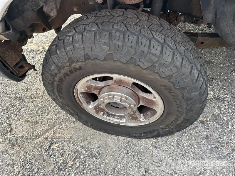 Ford F-350 4x2 Extended Cab Utility Truck (Inoperable) Caja abierta/laterales abatibles