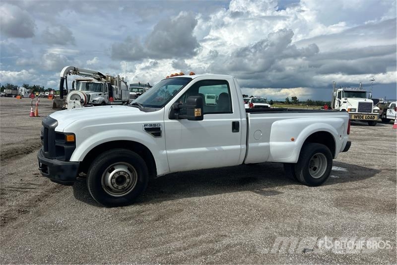 Ford F-350 4x2 Pickup Egyéb
