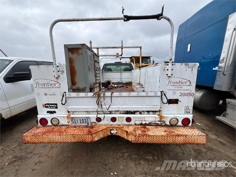 Ford F-350 4x2 Utility Truck (Inoperable) Pick up/Dropside