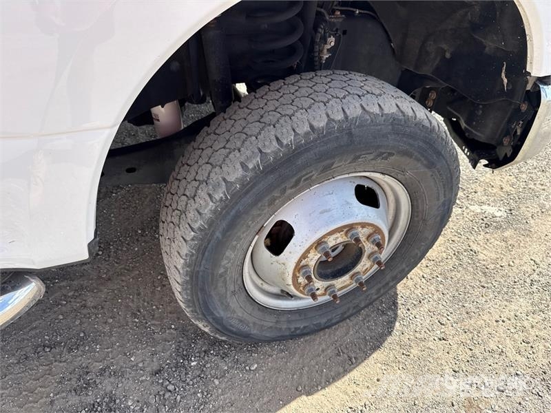 Ford F-350 4x4 Crew Cab Pickup Citi