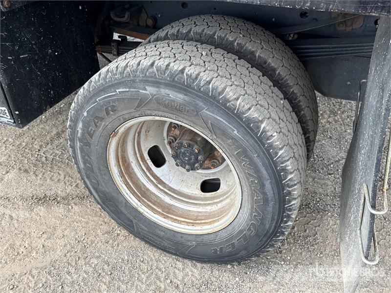 Ford F-350 4x4 Crew Cab Pickup Citi