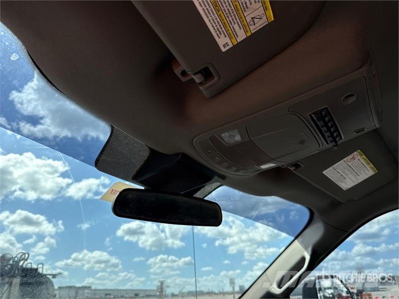 Ford F-350 4x4 Crew Cab Pickup Citi