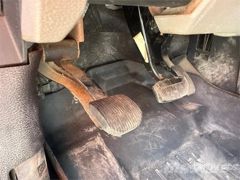 Ford F-350 4x4 Crew Cab Pickup Citi