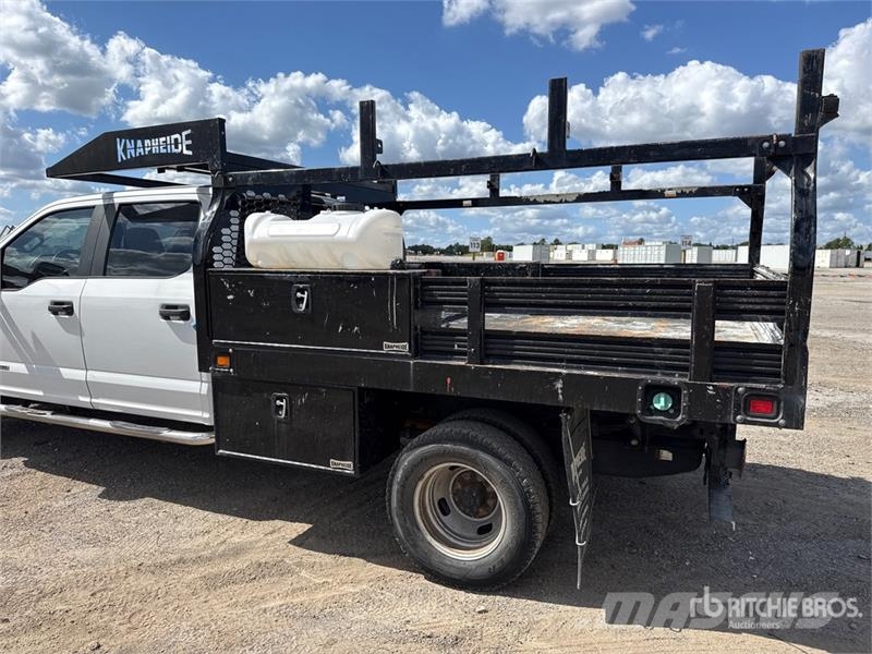 Ford F-350 4x4 Crew Cab Pickup Citi