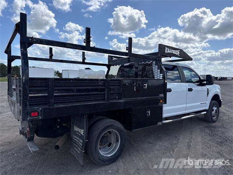 Ford F-350 4x4 Crew Cab Pickup Citi