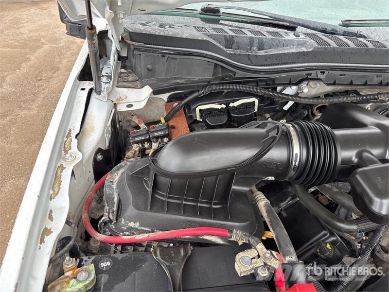 Ford F-350 4x4 Extended Cab Service Truck Komunalna vozila