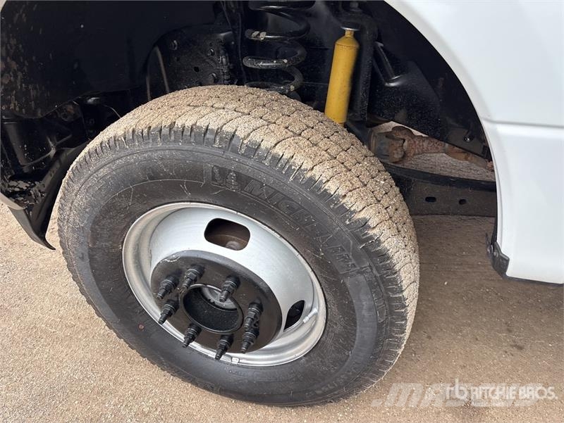 Ford F-350 4x4 Extended Cab Service Truck Komunalna vozila
