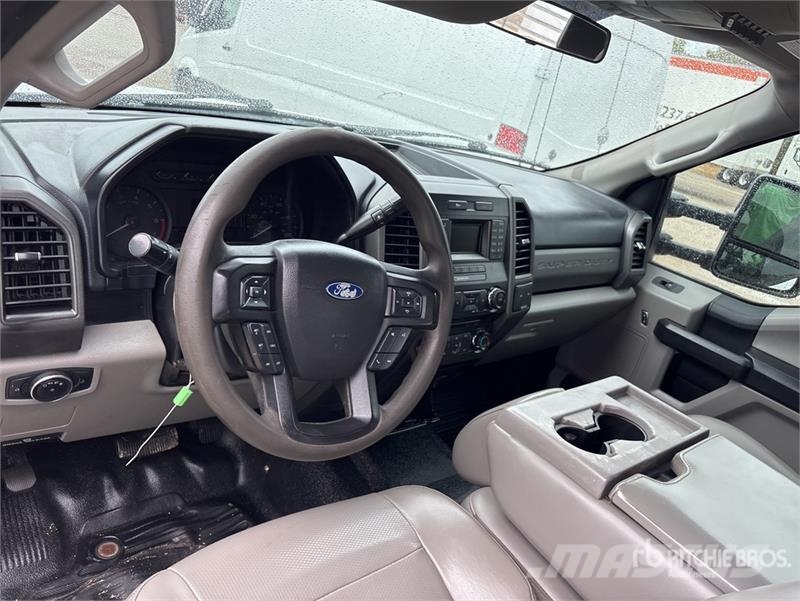 Ford F-350 4x4 Extended Cab Service Truck Komunalna vozila