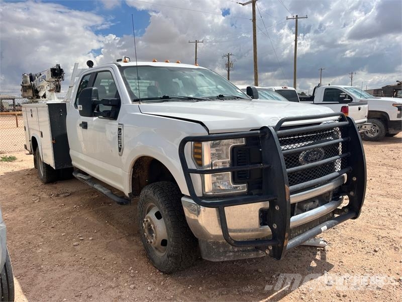 Ford F-350 4x4 Extended Cab Service Truck Vehículos municipales multiusos