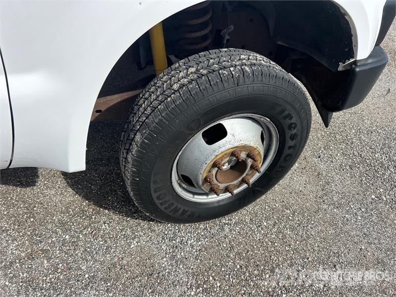 Ford F-350 4x4 Pickup Andere Transporter