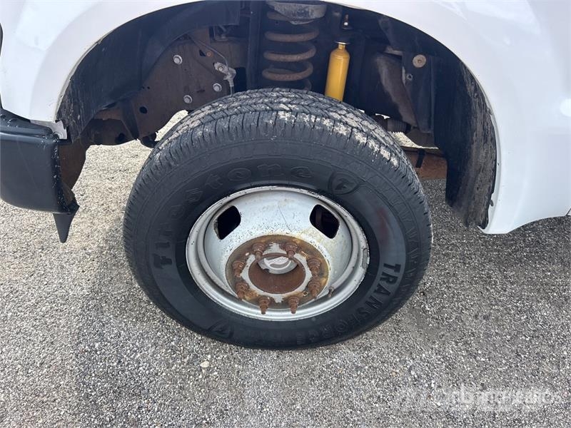 Ford F-350 4x4 Pickup Andere Transporter