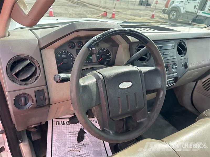 Ford F-350 4x4 Pickup Andere Transporter