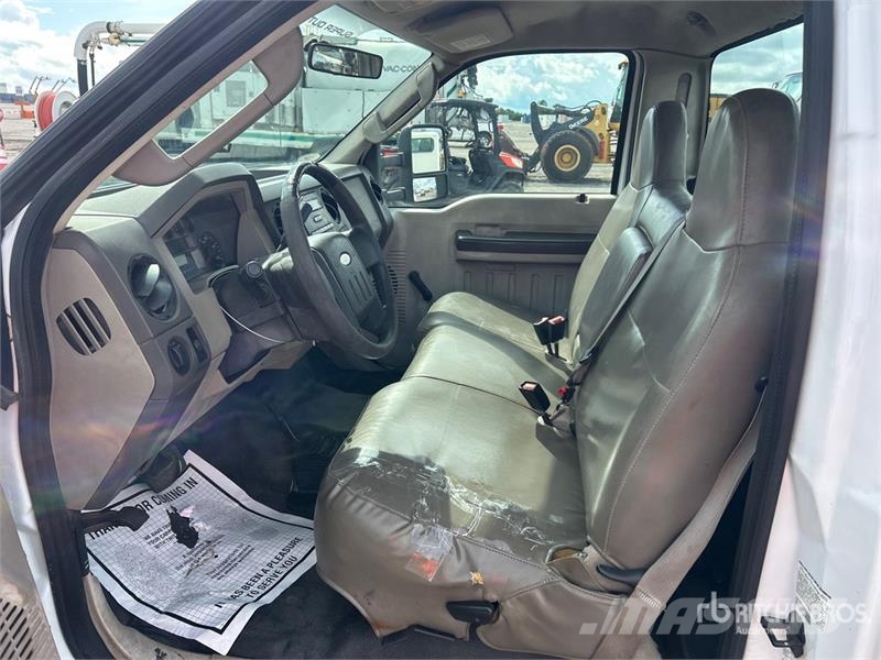 Ford F-350 4x4 Pickup Andere Transporter