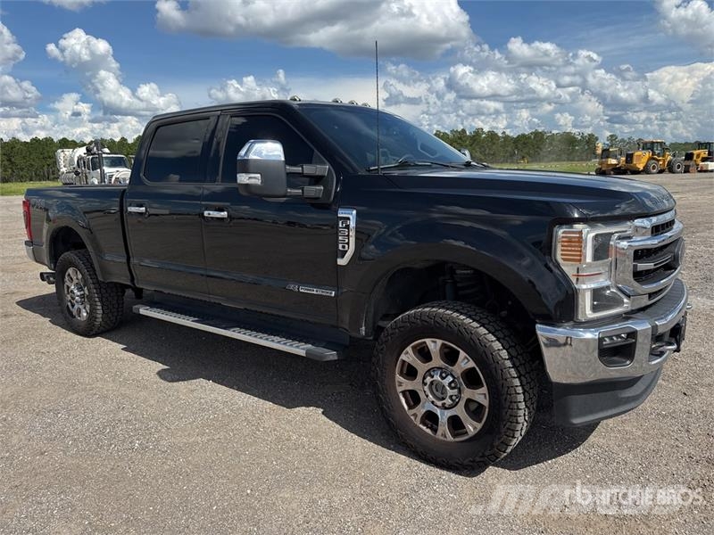 Ford F-350 Lariat 4x4 Crew Cab Pickup Andere Transporter