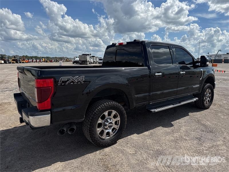 Ford F-350 Lariat 4x4 Crew Cab Pickup Andere Transporter