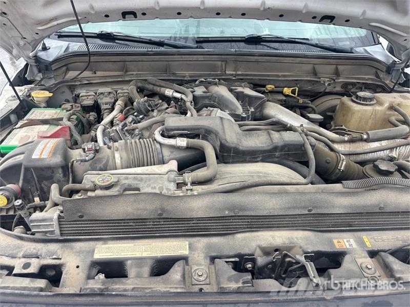 Ford F-350 XL 4x2 Crew Cab Pickup Other