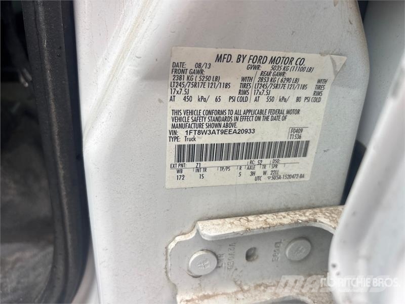 Ford F-350 XL 4x2 Crew Cab Pickup 其他