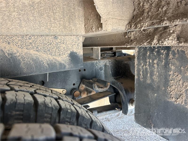 Ford F-350 XL 4x2 Crew Cab Utility Truck شاحنات خفيفة/مفصلية الجوانب
