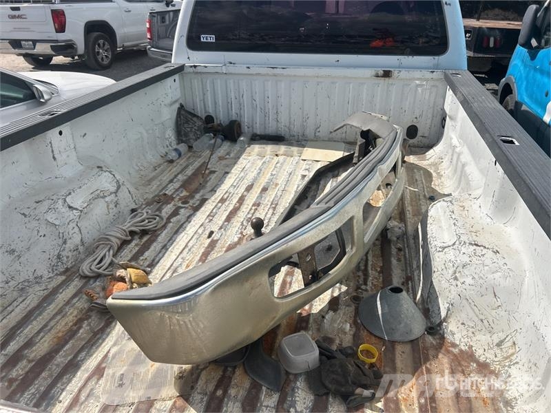 Ford F-350 XL 4x2 Crew Cab Pickup 其他