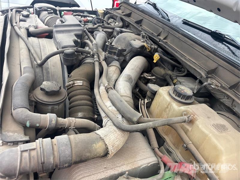 Ford F-350 XL 4x2 Crew Cab Pickup Other