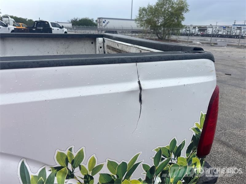 Ford F-350 XL 4x2 Crew Cab Pickup Other
