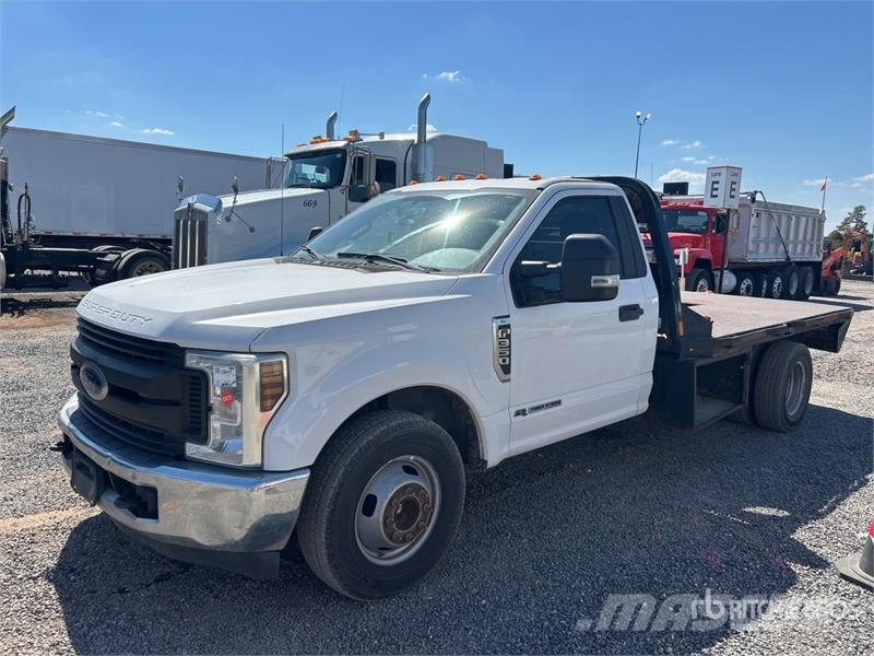 Ford F-350 XL 4x2 Flatbed Truck Tovornjaki s kesonom/platojem
