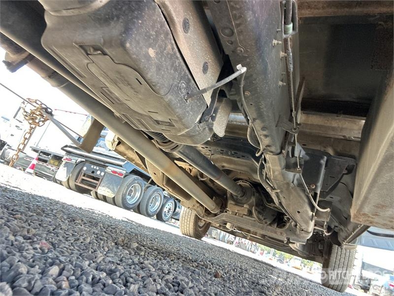 Ford F-350 XL 4x2 Flatbed Truck Tovornjaki s kesonom/platojem